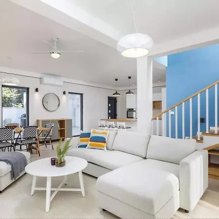Mit Privatpool Fuer 8 Personen Ca 190 Qm In Barbariga, Istrien Istrische Riviera Дом отдыха *