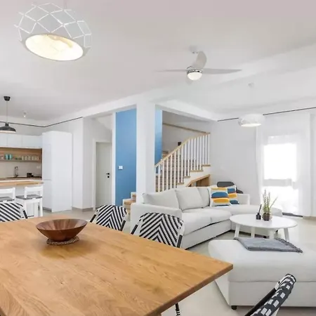 Mit Privatpool Fuer 8 Personen Ca 190 Qm In Barbariga, Istrien Istrische Riviera Дом отдыха