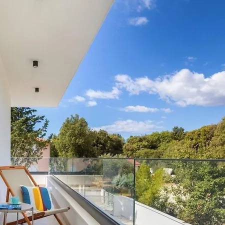 Mit Privatpool Fuer 8 Personen Ca 190 Qm In Barbariga, Istrien Istrische Riviera * Барбарига